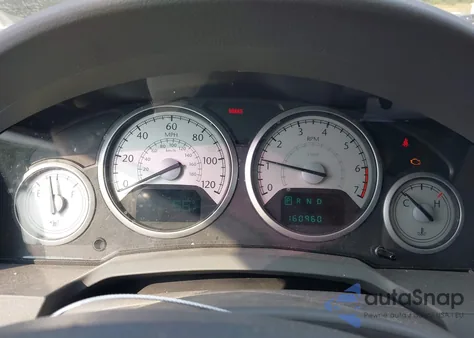 2010 Chrysler Town & Country Touring from USA, damaged, VIN 2A4RR5DX1AR253430